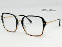 Cargar imagen en el visor de la galería, <div title='Genero UNISEX | Forma CUADRADO | Color CAREY NEGRO | COMPLETO | 142mmANCHOTOTAL | 52mmANCHODELENTE | 49mmALTURADELENTE | 20mmPUENTE | 138mmLONGITUDD' > 95319 C2 </div>
