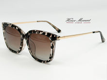 Cargar imagen en el visor de la galería, <div title='Genero UNISEX | Forma CUADRADO | Color CAREY | COMPLETO | 139mmANCHOTOTAL | 50mmANCHODELENTE | 44mmALTURADELENTE | 18mmPUENTE | 143mmLONGITUDDEVARI' > 95828 C13 </div>