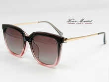 Cargar imagen en el visor de la galería, <div title='Genero UNISEX | Forma CUADRADO | Color GRIS ROSA | COMPLETO | 139mmANCHOTOTAL | 50mmANCHODELENTE | 44mmALTURADELENTE | 18mmPUENTE | 143mmLONGITUDDEV' > 95828 C3 </div>