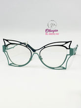 Cargar imagen en el visor de la galería, <div title='Genero MUJER | Forma GATO | Color AZUL VERDE | COMPLETO | 142mmANCHOTOTAL | 52mmANCHODELENTE | 42mmALTURADELENTE | 19mmPUENTE | 140mmLONGITUDDEVARIL' > BL-66042 AV </div>