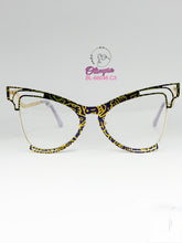 Cargar imagen en el visor de la galería, <div title='Genero | Forma MUJER GATO | Color AMARILLO DORADO | NEGRO | COMPLETOmmANCHOTOTAL | 144mmANCHODELENTE | 50mmALTURADELENTE | 16mmPUENTE | 140mmLONGITU' > BL-66046 C3 </div>