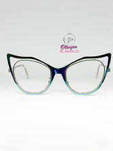 Cargar imagen en el visor de la galería, <div title='Genero | Forma MUJER GATO | Color VERDE | | COMPLETOmmANCHOTOTAL | 140mmANCHODELENTE | 50mmALTURADELENTE | 15mmPUENTE | 140mmLONGITUDDEVARILLA | 5' > BL-66056 C2 </div>