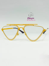 Cargar imagen en el visor de la galería, <div title='Genero | Forma UNISEX TRIANGULAR | Color AMARILLO | | COMPLETOmmANCHOTOTAL | 145mmANCHODELENTE | 55mmALTURADELENTE | 18mmPUENTE | 140mmLONGITUDDEV' > BL-66106 C3 </div>