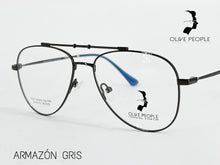 Cargar imagen en el visor de la galería, <div title='Genero UNISEX | Forma AVIADOR | Color GRIS | COMPLETO | 140mmANCHOTOTAL | 54mmANCHODELENTE | 46mmALTURADELENTE | 16mmPUENTE | 140MM LONGIT' > CLIP-004 C4 </div>