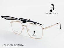 Cargar imagen en el visor de la galería, <div title='Genero UNISEX | Forma RECTANGULAR | Color DORADO | COMPLETO | 144mmANCHOTOTAL | 55mmANCHODELENTE | 43mmALTURADELENTE | 17mmPUENTE | 140MM ' > CLIP-006 C2 </div>