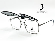 Cargar imagen en el visor de la galería, <div title='Genero UNISEX | Forma CUADRADO | Color GRIS | COMPLETO | 137mmANCHOTOTAL | 52mmANCHODELENTE | 47mmALTURADELENTE | 17mmPUENTE | 140MM LONGI' > CLIP-007 C4 </div>