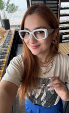 Cargar imagen en el visor de la galería, <div title='MUJER | RECTANGULAR | | ACETATO | GRIS | | Tipo Lente COMPLETO' > F2501 C5 </div>