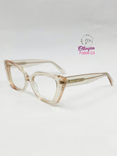 Cargar imagen en el visor de la galería, <div title='MUJER | CUADRADO GATO | GATO | ACETATO | ROSA | | Tipo Lente COMPLETO' > F2609 C3 </div>