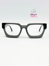 Cargar imagen en el visor de la galería, <div title='UNISEX | CUADRADO | RECTANGULAR | ACETATO | GRIS | | Tipo Lente COMPLETO' > F2686 C2 </div>