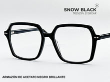 Cargar imagen en el visor de la galería, <div title='Genero UNISEX | Forma CUADRADO | Color NEGRO | COMPLETO | 136mmANCHOTOTAL | 50mmANCHODELENTE | 45mmALTURADELENTE | 17mmPUENTE | 145MM LONG' > F3026 C1 </div>