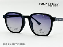 Cargar imagen en el visor de la galería, <div title='Genero CLIP-ON | Forma UNISEX CUADRADO | Color NEGRO | | COMPLETOmmANCHOTOTAL | 139mmANCHODELENTE | 50mmALTURADELENTE | 46mmPUENTE | 19mmLONGITUDDE' > FRED-2709 C2 </div>