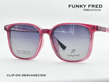 Cargar imagen en el visor de la galería, <div title='Genero CLIP-ON | Forma UNISEX CUADRADO | Color ROSA | | COMPLETOmmANCHOTOTAL | 140mmANCHODELENTE | 52mmALTURADELENTE | 46mmPUENTE | 18mmLONGITUDDEV' > FRED-2710 C5 </div>
