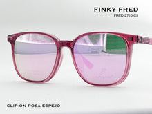 Cargar imagen en el visor de la galería, <div title='Genero CLIP-ON | Forma UNISEX CUADRADO | Color ROSA | | COMPLETOmmANCHOTOTAL | 140mmANCHODELENTE | 52mmALTURADELENTE | 46mmPUENTE | 18mmLONGITUDDEV' > FRED-2710 C5 </div>