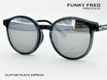 Cargar imagen en el visor de la galería, <div title='Genero CLIP-ON | Forma MUJER REDONDO | Color GRIS | | COMPLETOmmANCHOTOTAL | 137mmANCHODELENTE | 49mmALTURADELENTE | 47mmPUENTE | 19mmLONGITUDDEVAR' > FRED-2715 C5 </div>