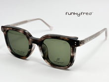 Cargar imagen en el visor de la galería, <div title='Genero UNISEX | Forma CUADRADO | Color CAREY | COMPLETO | 150mmANCHOTOTAL | 50mmANCHODELENTE | 45mmALTURADELENTE | 24mmPUENTE | 146MM LONG' > FRED-3402SP C4 </div>