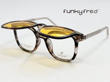 Cargar imagen en el visor de la galería, <div title='Genero UNISEX | Forma CUADRADO | Color CAREY | COMPLETO | 150mmANCHOTOTAL | 50mmANCHODELENTE | 45mmALTURADELENTE | 24mmPUENTE | 146MM LONG' > FRED-3402SP C4 </div>