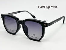 Cargar imagen en el visor de la galería, <div title='Genero UNISEX | Forma CUADRADO | Color NEGRO | COMPLETO | 145mmANCHOTOTAL | 51mmANCHODELENTE | 45mmALTURADELENTE | 22mmPUENTE | 145MM LONG' > FRED-3405SP C1 </div>