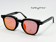 Cargar imagen en el visor de la galería, <div title='Genero UNISEX | Forma CUADRADO REDONDO | Color NEGRO | COMPLETO | 137mmANCHOTOTAL | 46mmANCHODELENTE | 42mmALTURADELENTE | 24mmPUENTE | 146' > FRED-3407SP C1 </div>