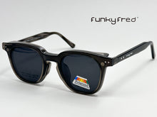 Cargar imagen en el visor de la galería, <div title='Genero UNISEX | Forma CUADRADO | Color GRIS | COMPLETO | 137mmANCHOTOTAL | 46mmANCHODELENTE | 42mmALTURADELENTE | 24mmPUENTE | 146MM LONGI' > FRED-3407SP C2 </div>