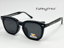 Cargar imagen en el visor de la galería, <div title='Genero UNISEX | Forma CUADRADO | Color NEGRO | COMPLETO | 145mmANCHOTOTAL | 52mmANCHODELENTE | 45mmALTURADELENTE | 22mmPUENTE | 145MM LONG' > FRED-3408SP C1 </div>