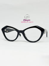 Cargar imagen en el visor de la galería, <div title='Genero MUJER | Forma GATO | Color NEGRO | COMPLETO | 142mmANCHOTOTAL | 52mmANCHODELENTE | 42mmALTURADELENTE | 20mmPUENTE | 142mmLONGITUDDEVARILLA |' > MINAMI-CO-106A C1 </div>