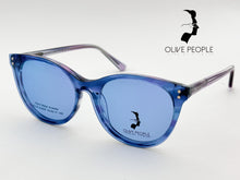 Cargar imagen en el visor de la galería, <div title='Genero MUJER | Forma GATO | Color AZUL MORADO | COMPLETO | 138mmANCHOTOTAL | 50mmANCHODELENTE | 44mmALTURADELENTE | 17mmPUENTE | 140MM LONG' > OLIVE-026SP BLUE </div>