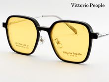 Cargar imagen en el visor de la galería, <div title='Genero UNISEX | Forma CUADRADO | Color PLATA | COMPLETO | 141mmANCHOTOTAL | 52mmANCHODELENTE | 45mmALTURADELENTE | 19mmPUENTE | 142MM LONG' > TITANIUM-86009 C2 </div>