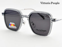 Cargar imagen en el visor de la galería, <div title='Genero UNISEX | Forma CUADRADO | Color PLATA | COMPLETO | 141mmANCHOTOTAL | 52mmANCHODELENTE | 45mmALTURADELENTE | 19mmPUENTE | 142MM LONG' > TITANIUM-86009 C2 </div>