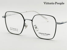 Cargar imagen en el visor de la galería, <div title='Genero UNISEX | Forma CUADRADO | Color NEGRO PLATA | COMPLETO | 141mmANCHOTOTAL | 52mmANCHODELENTE | 45mmALTURADELENTE | 19mmPUENTE | 142MM' > TITANIUM-86009 C4 </div>