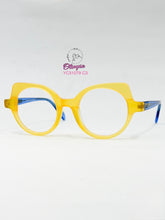 Cargar imagen en el visor de la galería, <div title='Genero MUJER | Forma REDONDO | Color AMARILLO AZUL | COMPLETO | 142mmANCHOTOTAL | 46mmANCHODELENTE | 45mmALTURADELENTE | 21mmPUENTE | 143mmLONGITUDD' > YC31079 C3 </div>