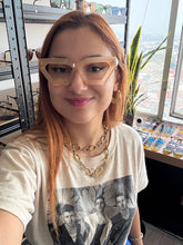 Cargar imagen en el visor de la galería, <div title='MUJER | RECTANGULAR | | ACETATO | NUDE | | Tipo Lente COMPLETO' > YD1241 C4 </div>