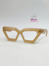 Cargar imagen en el visor de la galería, <div title='MUJER | RECTANGULAR | | ACETATO | NUDE | | Tipo Lente COMPLETO' > YD1241 C4 </div>