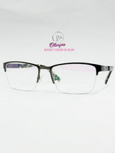 Cargar imagen en el visor de la galería, <div  title='Genero UNISEX | Forma RECTANGULAR  | Color GRIS   | RANURADO | 137mmANCHOTOTAL | 18mmANCHODELENTE | 36mmALTURADELENTE | 18mmPUENTE | 145mmLONGITUDDEVA' > BASIC-1003M </div>
