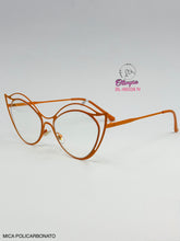 Cargar imagen en el visor de la galería, <div  title='Genero MUJER | Forma GATO  | Color NARANJA   | COMPLETO | 146mmANCHOTOTAL | 54mmANCHODELENTE | 45mmALTURADELENTE | 20mmPUENTE | 140mmLONGITUDDEVARILLA' > BL-66038 N </div>
