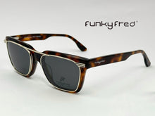 Cargar imagen en el visor de la galería, <div  title='Genero UNISEX | Forma CUADRADO RECTANGULAR | Color CAREY   | COMPLETO | 140mmANCHOTOTAL | 52mmANCHODELENTE | 38mmALTURADELENTE | 17mmPUENTE | 145MMLON' > FRED-3305SP C3 </div>
