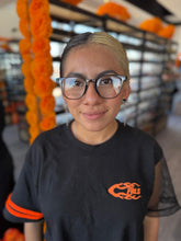 Cargar imagen en el visor de la galería, <div  title='Genero UNISEX | Forma CUADRADO  | Color GRIS   | COMPLETO | 137mmANCHOTOTAL | 46mmANCHODELENTE | 42mmALTURADELENTE | 24mmPUENTE | 146MM LONGI' > FRED-3407SP C2 </div>
