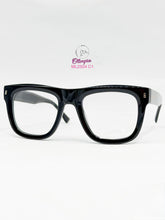 Cargar imagen en el visor de la galería, <div  title='Genero UNISEX | Forma CUADRADO  | Color NEGRO   | COMPLETO | 138mmANCHOTOTAL | 47mmANCHODELENTE | 42mmALTURADELENTE | 21mmPUENTE | 145mmLONGITUDDEVARI' > ML2504 C1 </div>
