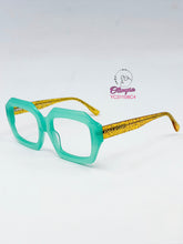 Cargar imagen en el visor de la galería, <div  title='Genero MUJER | Forma CUADRADO  | Color AMARILLO VERDE  | COMPLETO | 145mmANCHOTOTAL | 52mmANCHODELENTE | 40mmALTURADELENTE | 20mmPUENTE | 143mmLONGITU' > YC31108 C4 </div>
